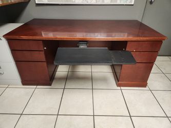 Free Solid wood desk 72x36