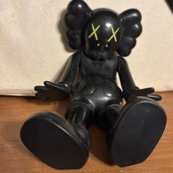 Klaws Doll
