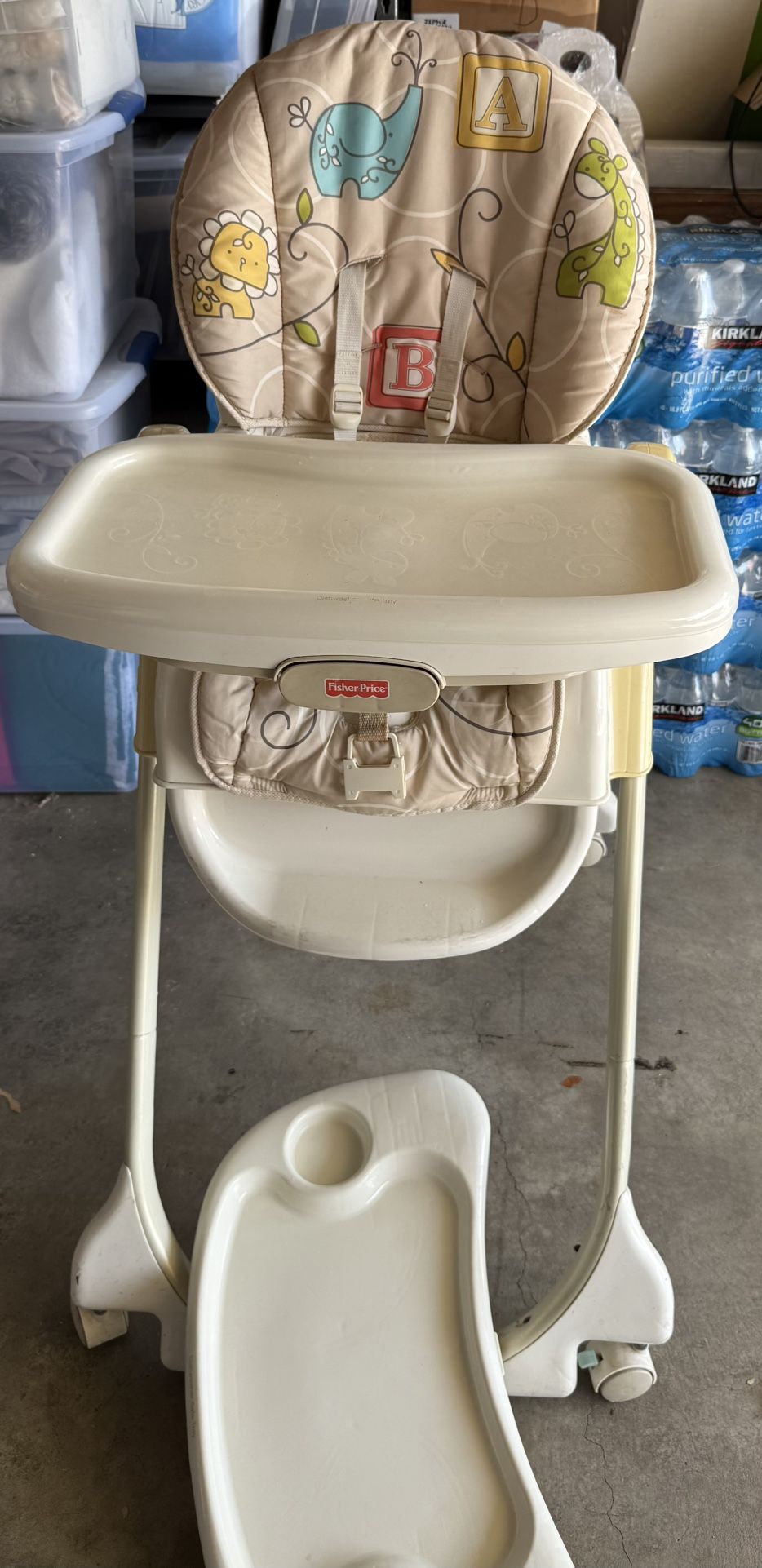 High chair, 3 Trays Free