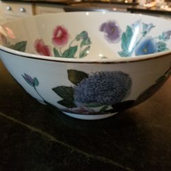Hand Painted  Ceramic Vintage Bowl
