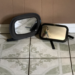 TWO BABY CAR SEATS MIRRORS