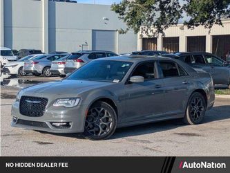 2018 Chrysler 300