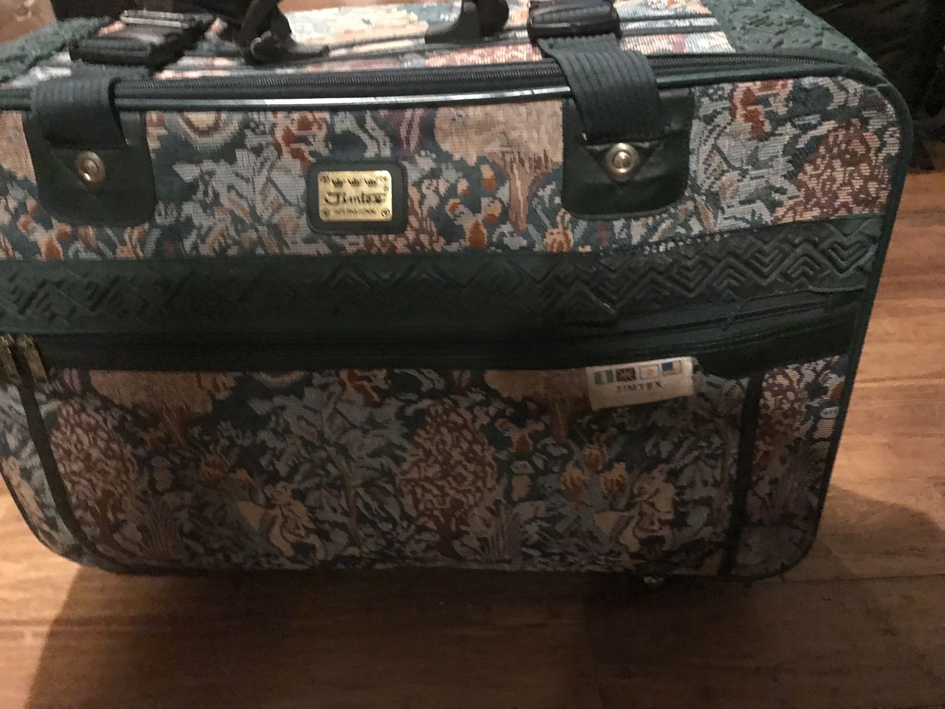 Jimtex Fabric Rolling Suitcase