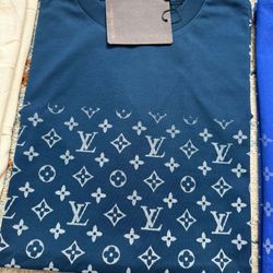 Men's Shirts Size L/XL