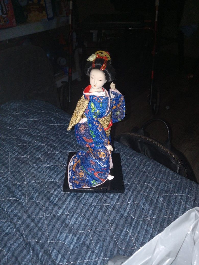 Geisha Doll
