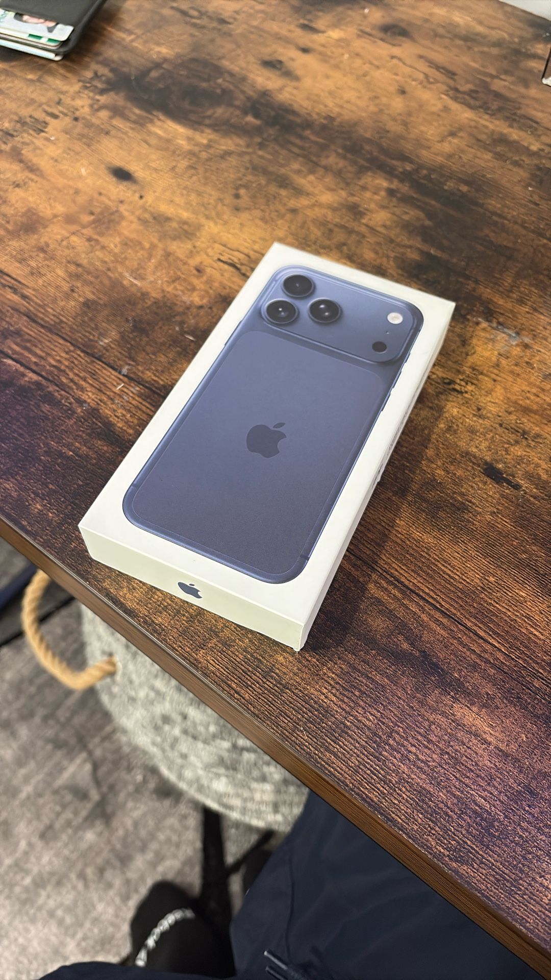 iPhone 17 Pro Max Deep Blue