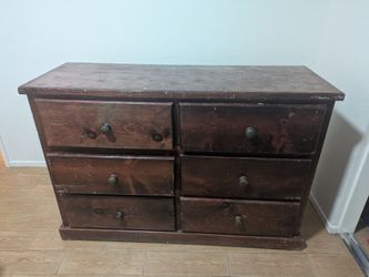 Dresser