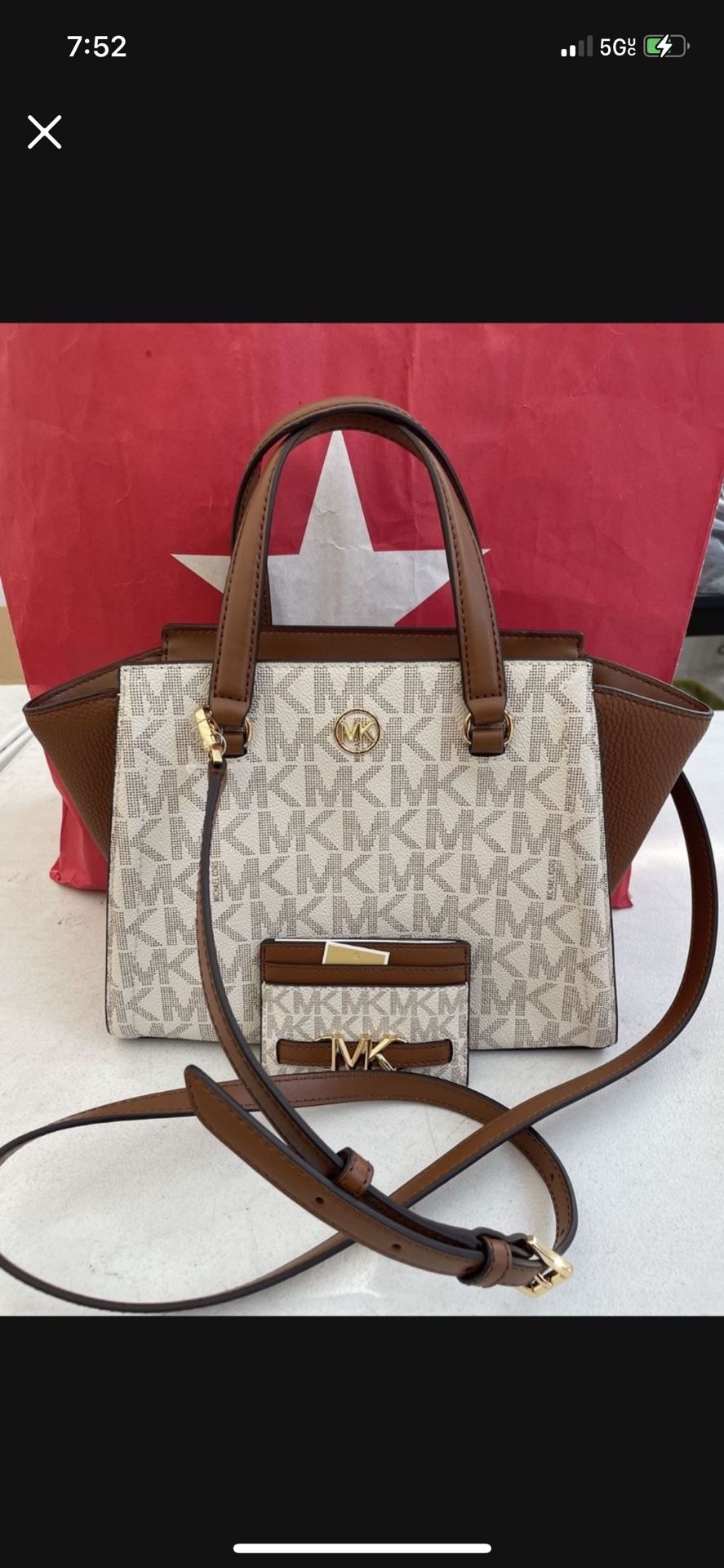 MICHAEL KORS Set Avril Small Satchel with adjustable strap NWT serious inquires only Pick up location in the city of Pico Rivera