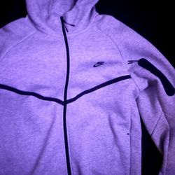 grey nike tech size Xl