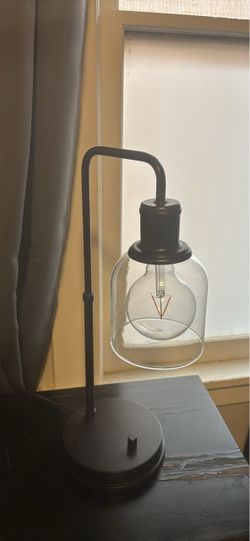 Industrial Table Lamp with Glass Shade – Edison Style