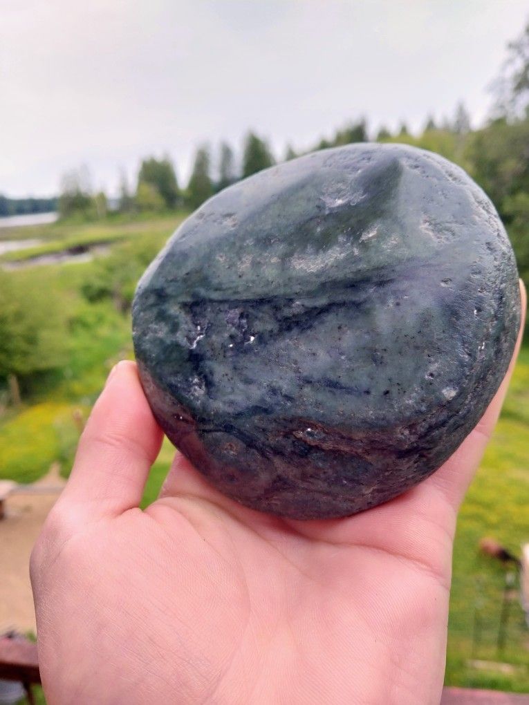 Nephrite Jade Palm Viewing Stone