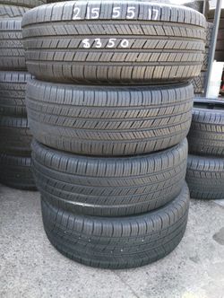 215/55R17 Michelin Defender