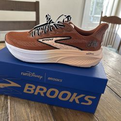 Brooks Special Addition Run Disney 17 Ghost Chip’ N Dale Shoe 