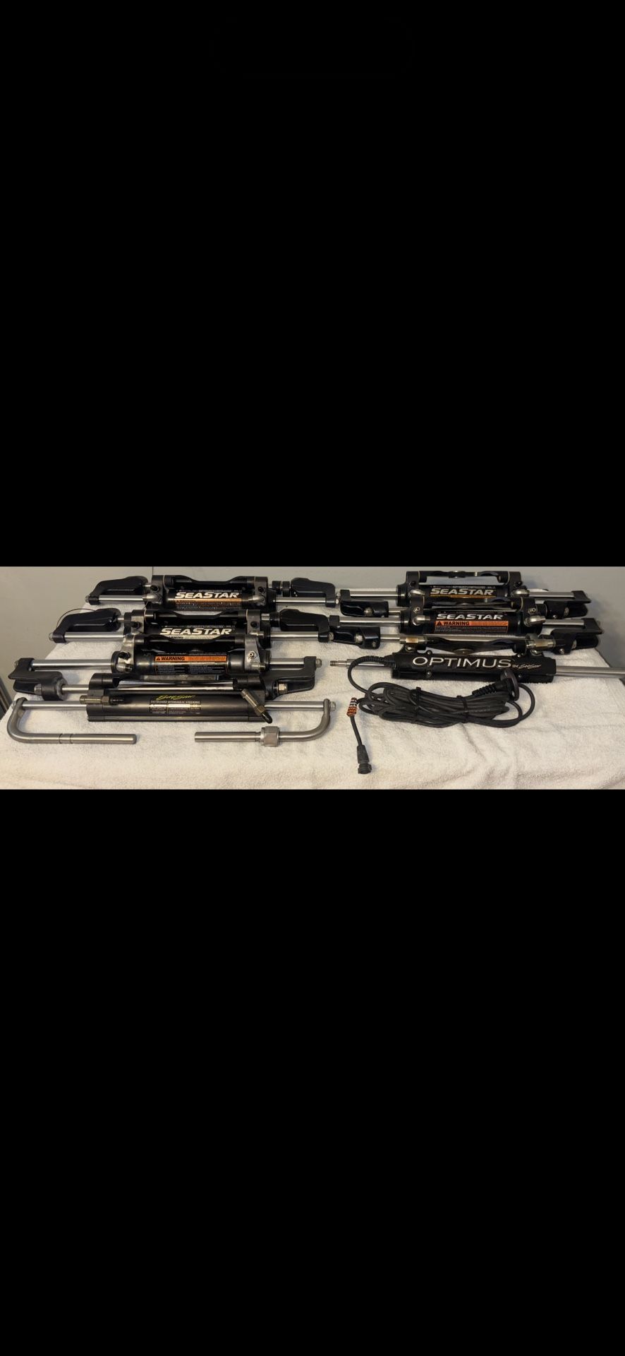 Seastar Hydraulic Steering Rams