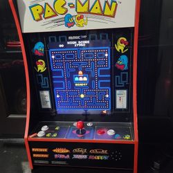 Small pac man arcade.