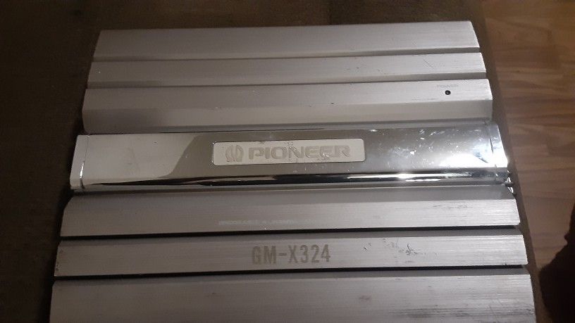 Pioneer GM-x324
