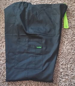BRAND-NEW SCRUBS