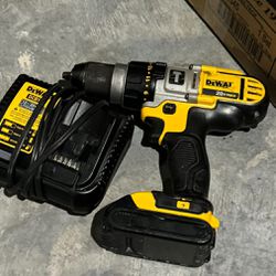 20v Dewalt Hammer Drill With Battery And Charger