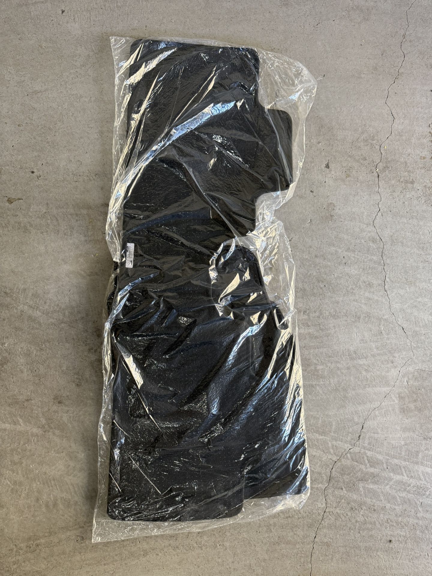 (OEM)New 2022 Ford Mach-e Floor Mat