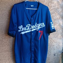 Buena  De Los Dodgers  Urias 7 Size XL Okey Personas Serias Okey Gracias 