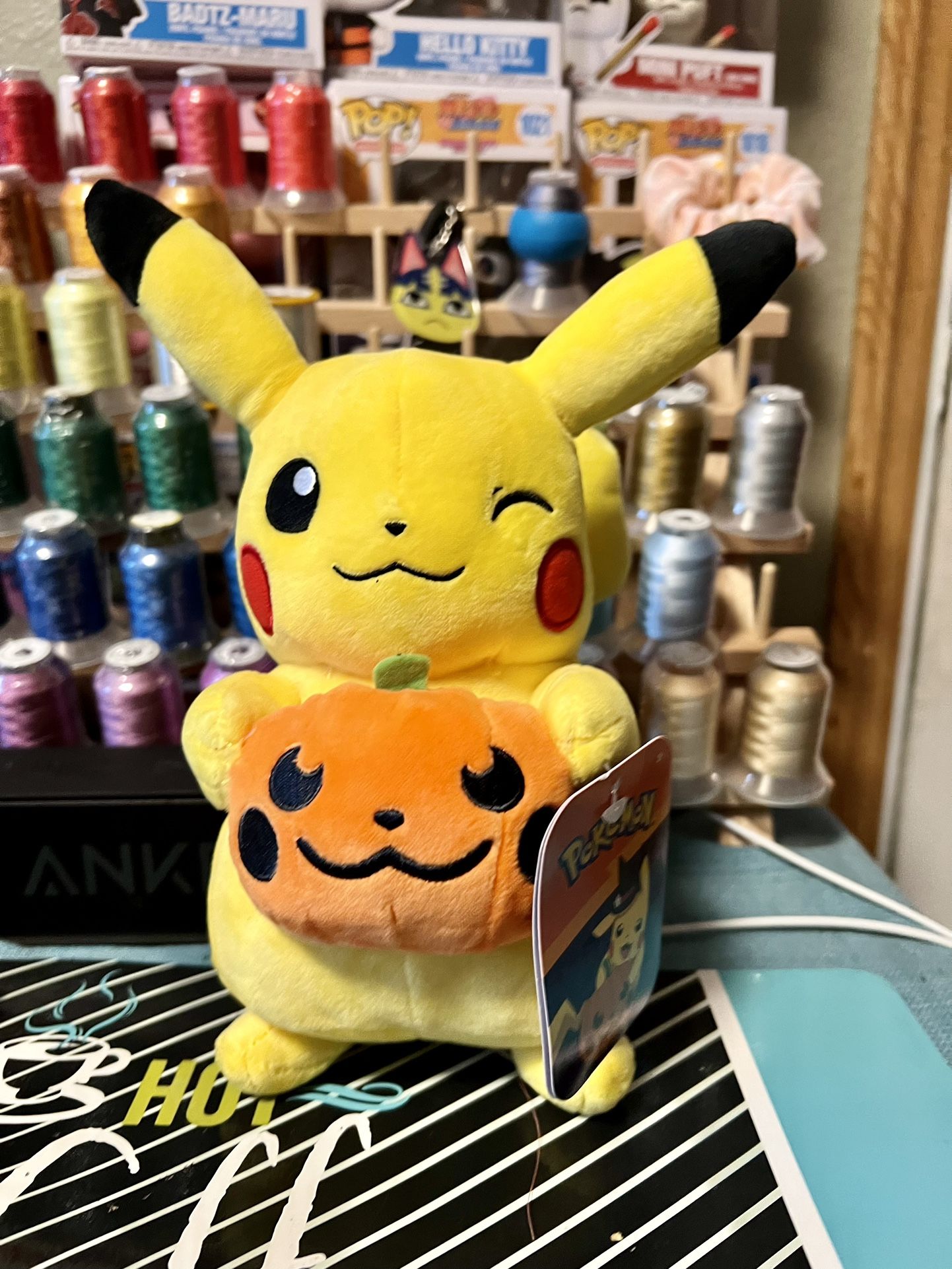 Pokémon 2022 Halloween pikachu