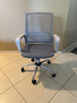 Ergonomic Mesh Chair