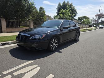 2011 Chrysler 200