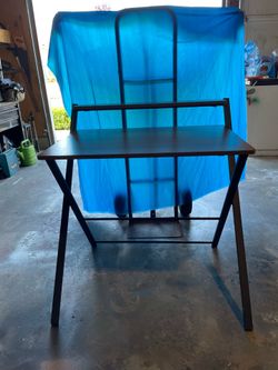 Modern collapsible desk