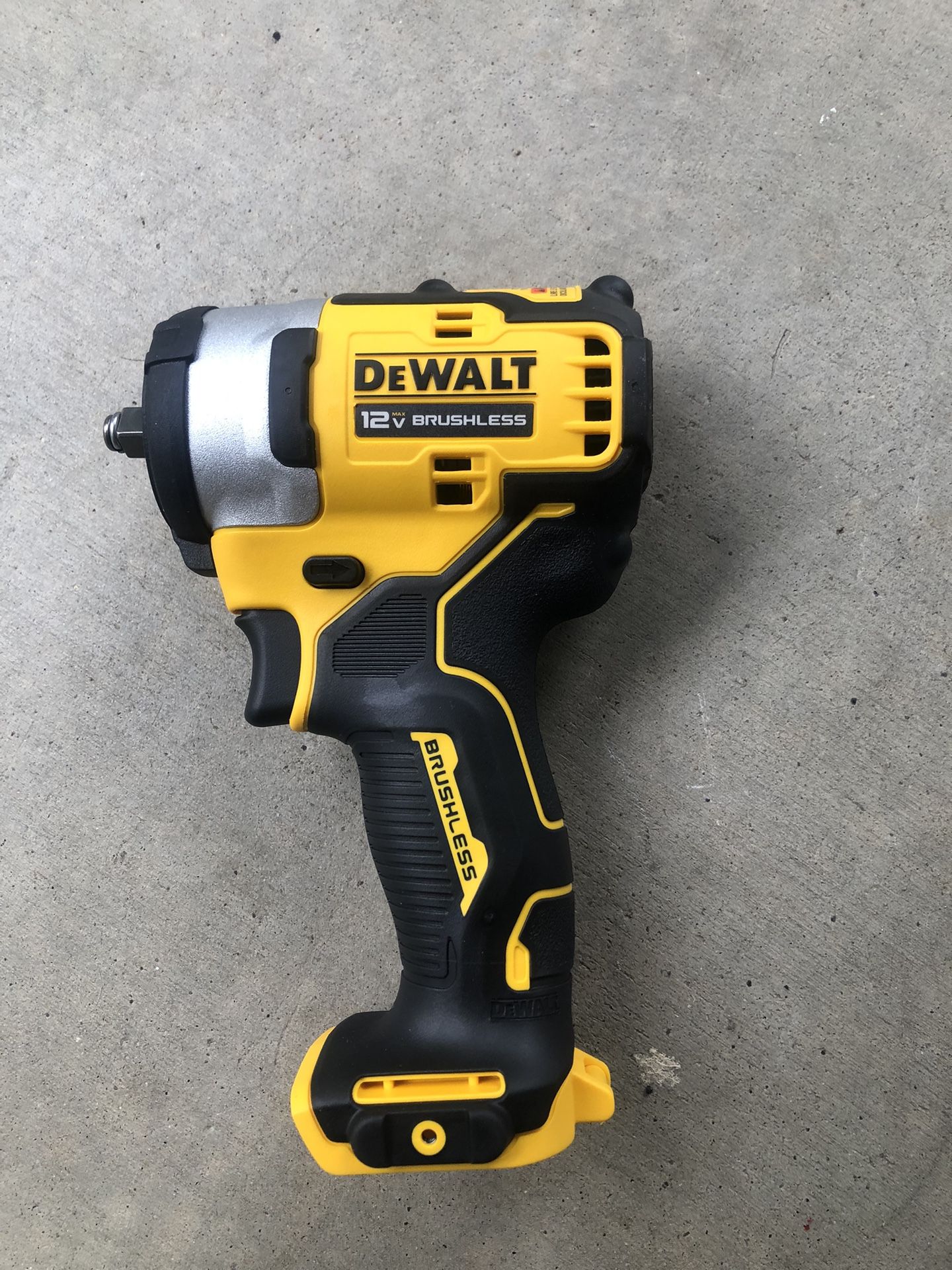 DEWALT 12-volt Max Variable Speed Drushless 3/8-in Drive Cordless Impact Wrench (bare Tool)