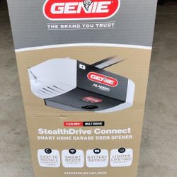 Brand New Genie Stealthdrive 7155 Connect Smartphone Controlled Belt Drive Garage Door Opener