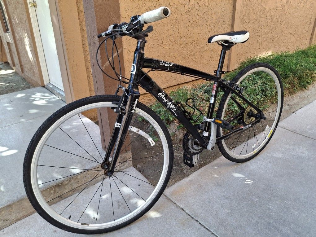 DIAMONBACK HYBRID BIKE 21 SPEEDS TIRE 700C SIZE M