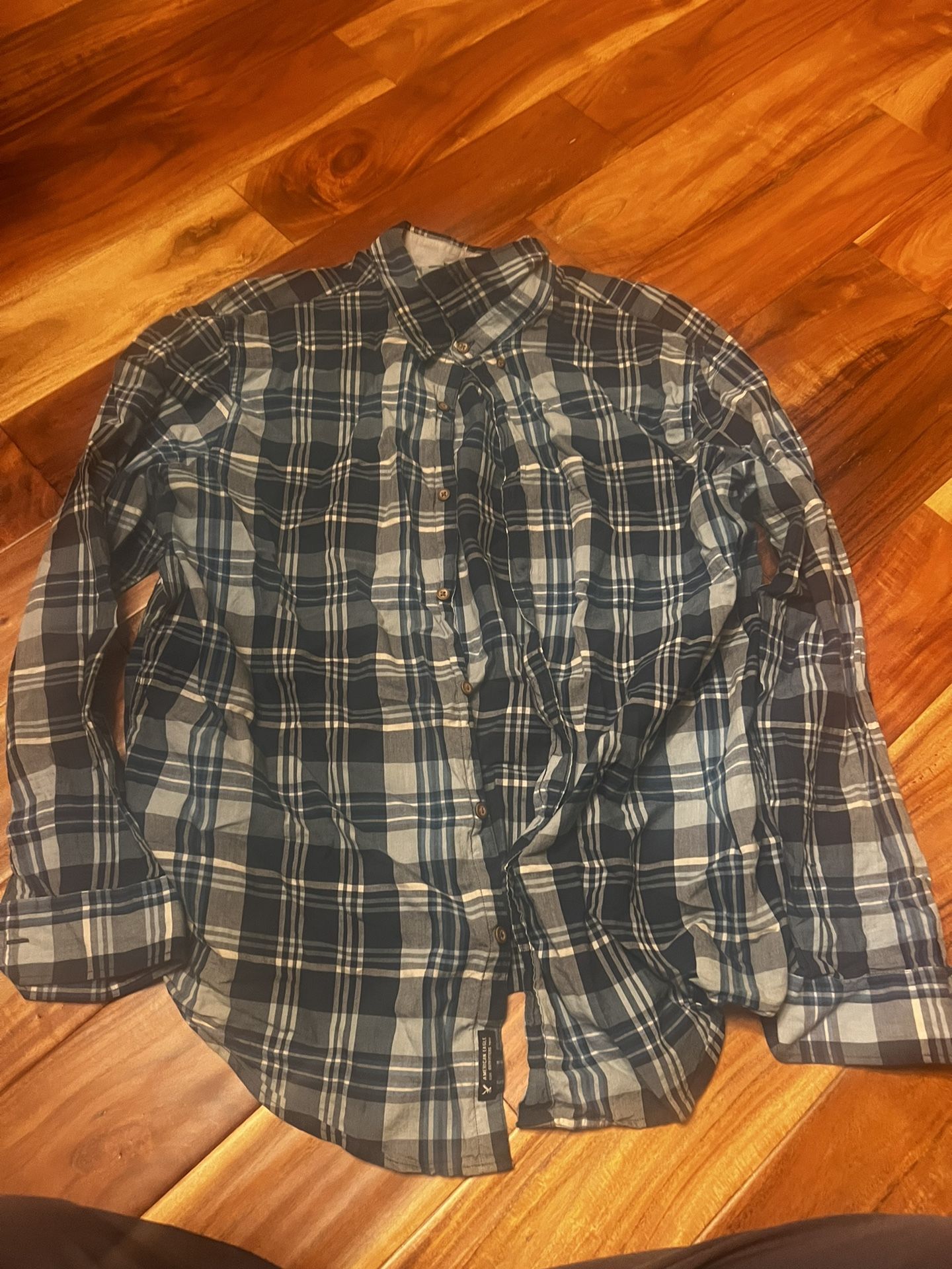 Men’s American eagle plaid button down shirt. size xxl
