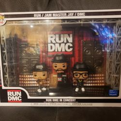 Funko Pop! Deluxe Moment: RUN DMC IN CONCERT-3 Vinyl Figures 2022 Exclusive DMC3