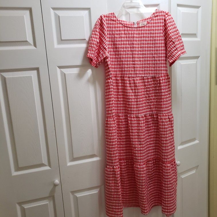 Womens Size Med Red/white Dress