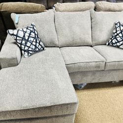 Perfect Size Stylish Reversing Chaise Sectional!