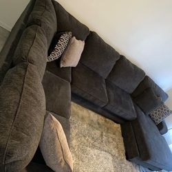 Sectional Couch 