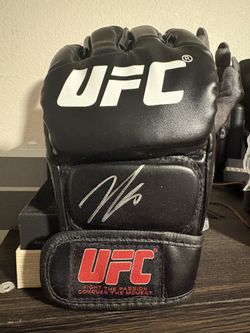 Nick Diaz PSA verified authentic signed ufc glove
