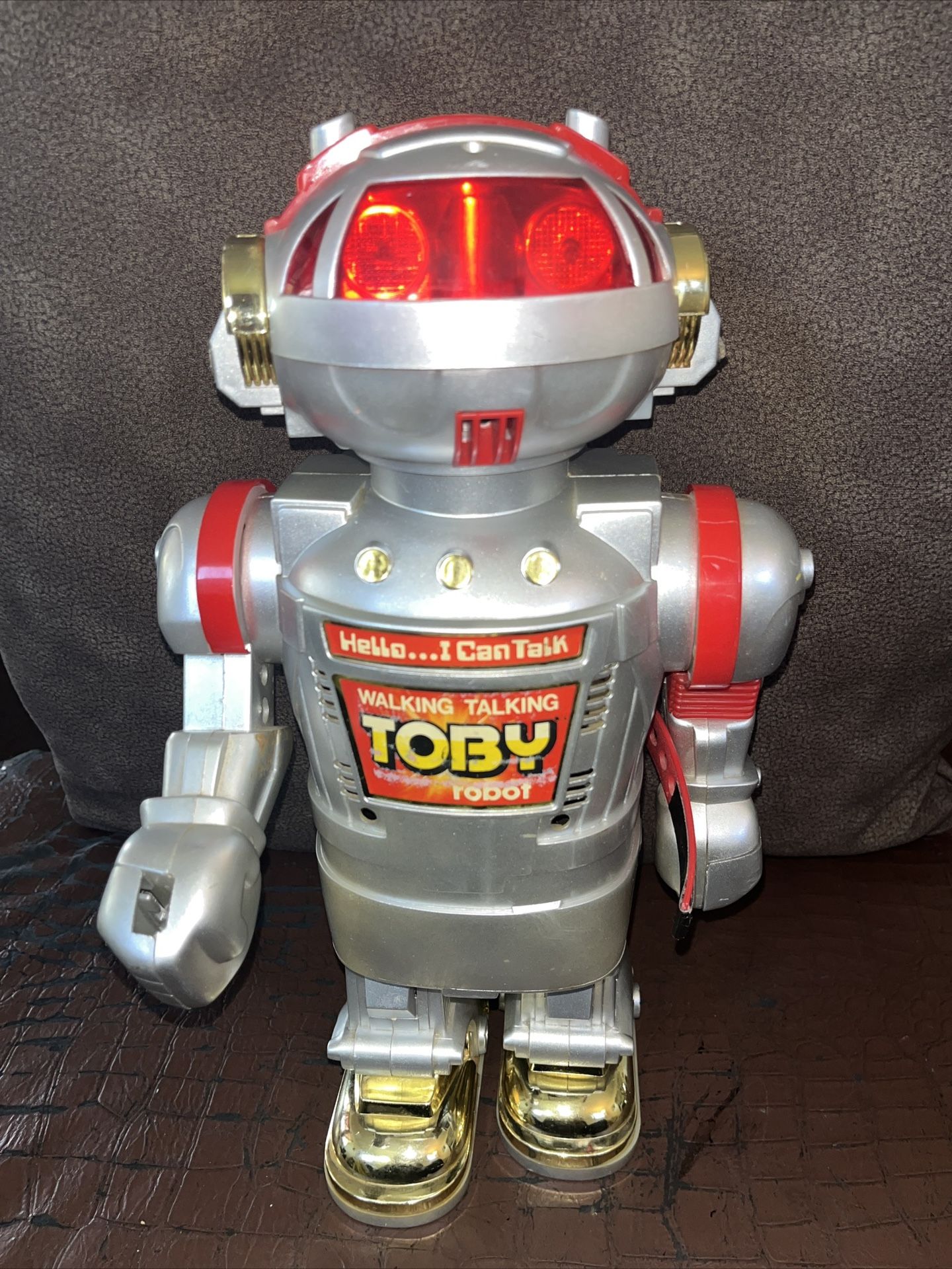 Vintage Walking Talking TOBY Robot!!!