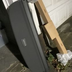 Audi Q5 cargo cover and roof rack