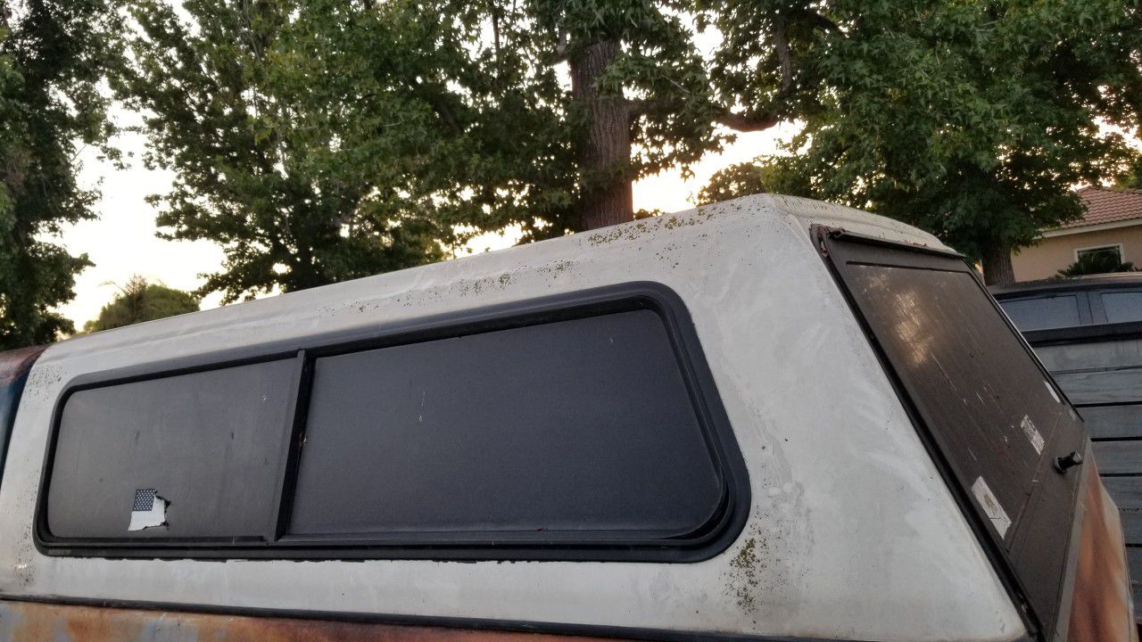 Snugtop camper shell for 1973-1987 Chevy short bed pickup