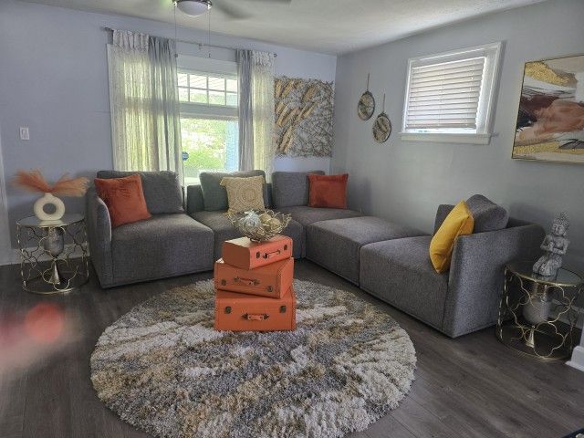 5 PC Sectional