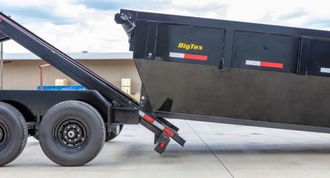 BIG TEX ROLL OFF TRAILER with 3 Roll off Dumpsters