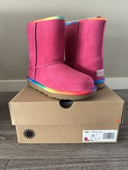 UGG Classic II Short Rainbow