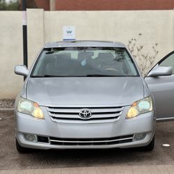 2005 Toyota Avalon