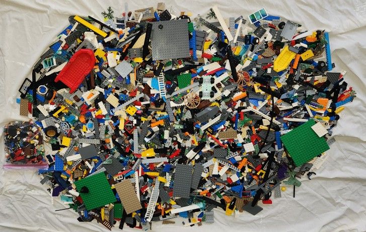14 Lbs. Lego Brand Pieces + Minifig Parts