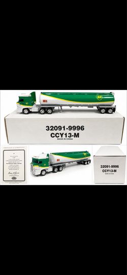 Matchbox Collectibles “Official Gas Tanker Collection” piece — the BP fuel tanker (CCY13-M / 32091-9996).