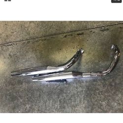 Honda shadow 750 spirit stock exhaust for sale plus other stock parts and chrome horn cover & chrome side coves 4 most metric crusers