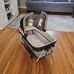 Baby Rocker ( Good Condition )