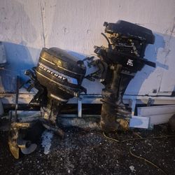 Mercury 200  20HP   Outboards.  X2