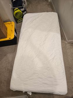 Kid's Twin Mattress with Mattress Protector and Bag